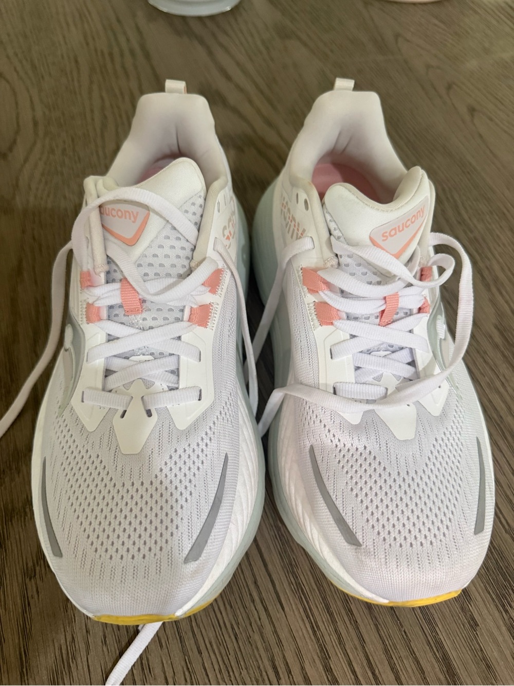Saucony Women's White and Pink Athletic Running Sneakers - Picture 2 of 7